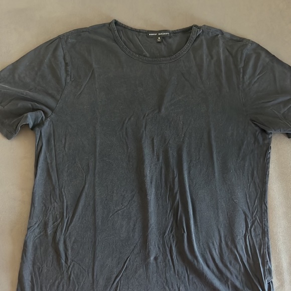 Robert Barakett Mens Tees. - Picture 2 of 4